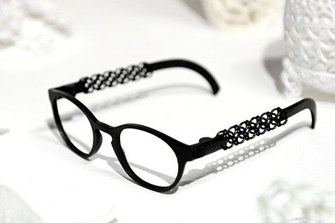 3Dプリンターで作られたメガネのイメージ