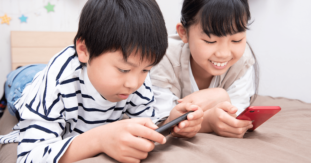 ゲームやスマートフォンによる急性内斜視とは？症状、治療・予防方法を紹介