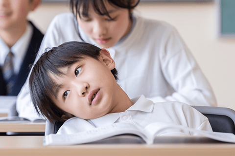 集中力が続かない子供のイメージ