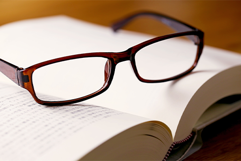 老眼鏡（リーディンググラス）のイメージ